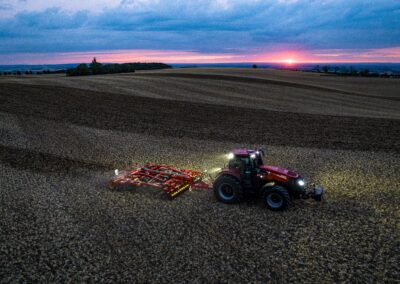 Autonomous farming: Estimation and control